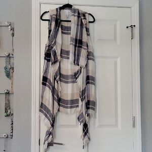 Maurices Checkered Vest in Black and White